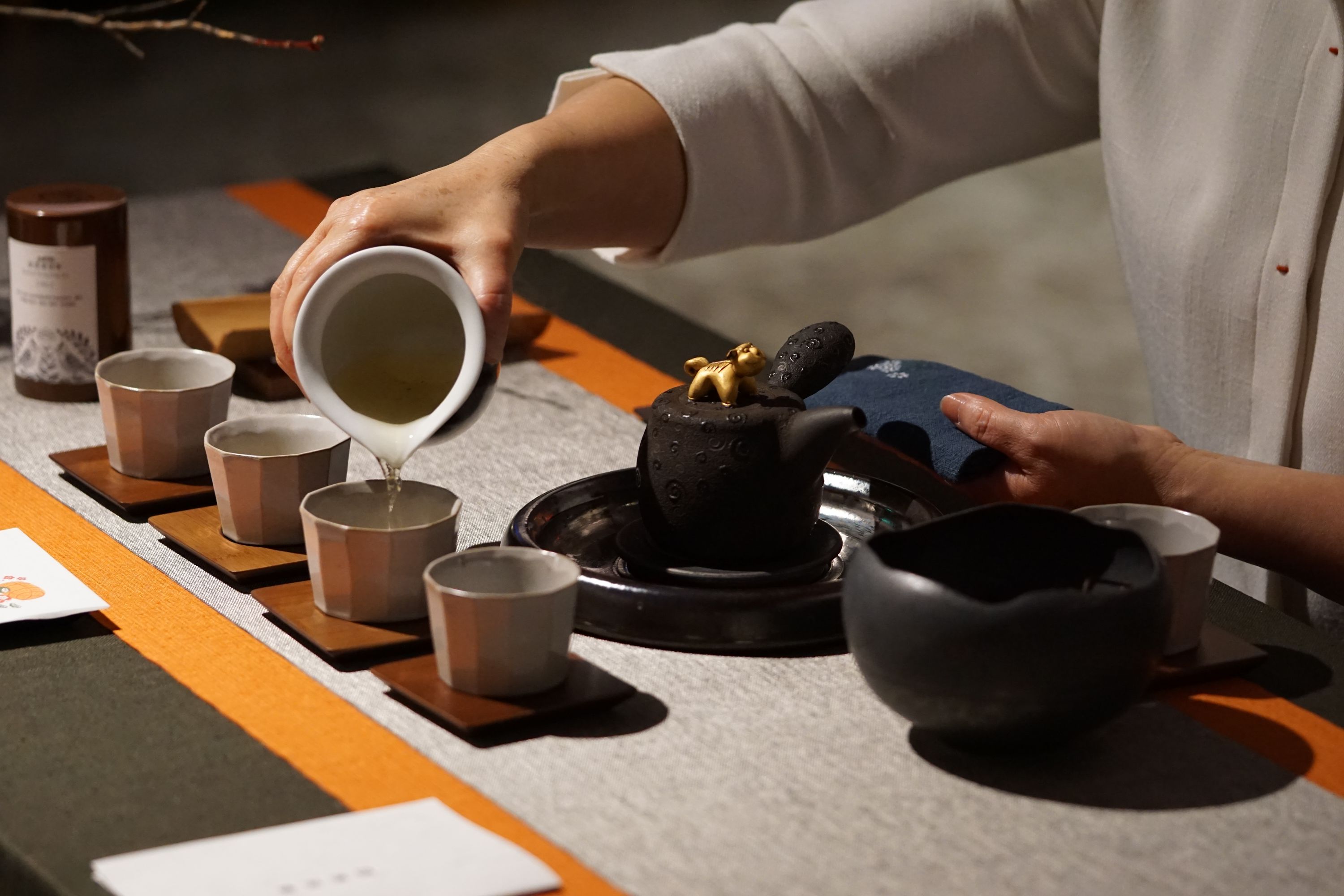 何謂品茶？喝茶學問大！品茶3技巧，帶你深入體驗品茶文化｜YOSHAN TEA